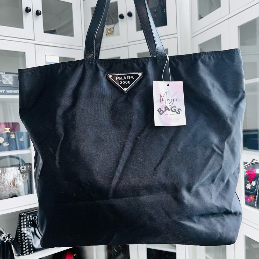 🏀 Prada: Basketball Bear Olympics Limited Edition Tote Bag - Picture 2 of 16